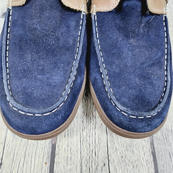 TOMMY BAHAMA | Calderon II suede slip-on casual boat shoes - Picture 4 of 10